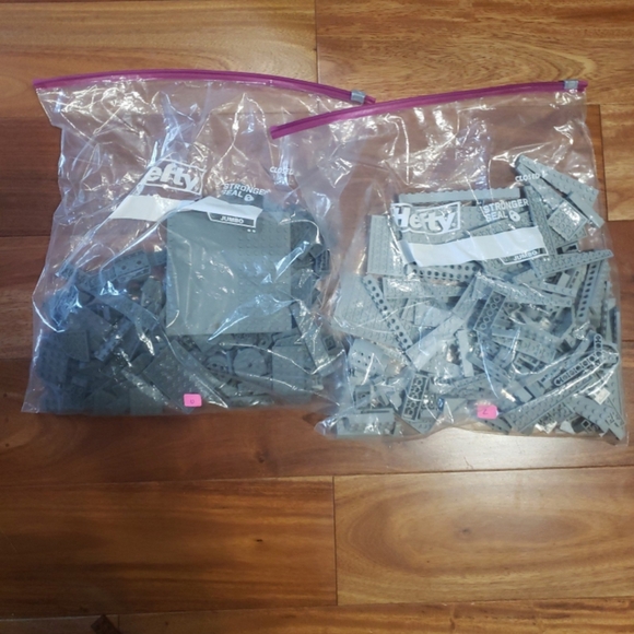 Legos 17 lbs. & Star Wars Lego Character Encyclopedia - Picture 4 of 8